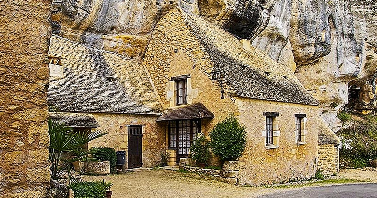 20 Construções encantadoras situadas em lugares inacreditáveis 20 Construções encantadoras situadas em lugares inacreditáveis