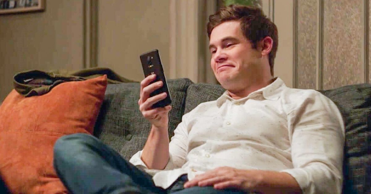 Segundo estudo, ficar mudando de um aparelho eletrônico para o outro pode engordar