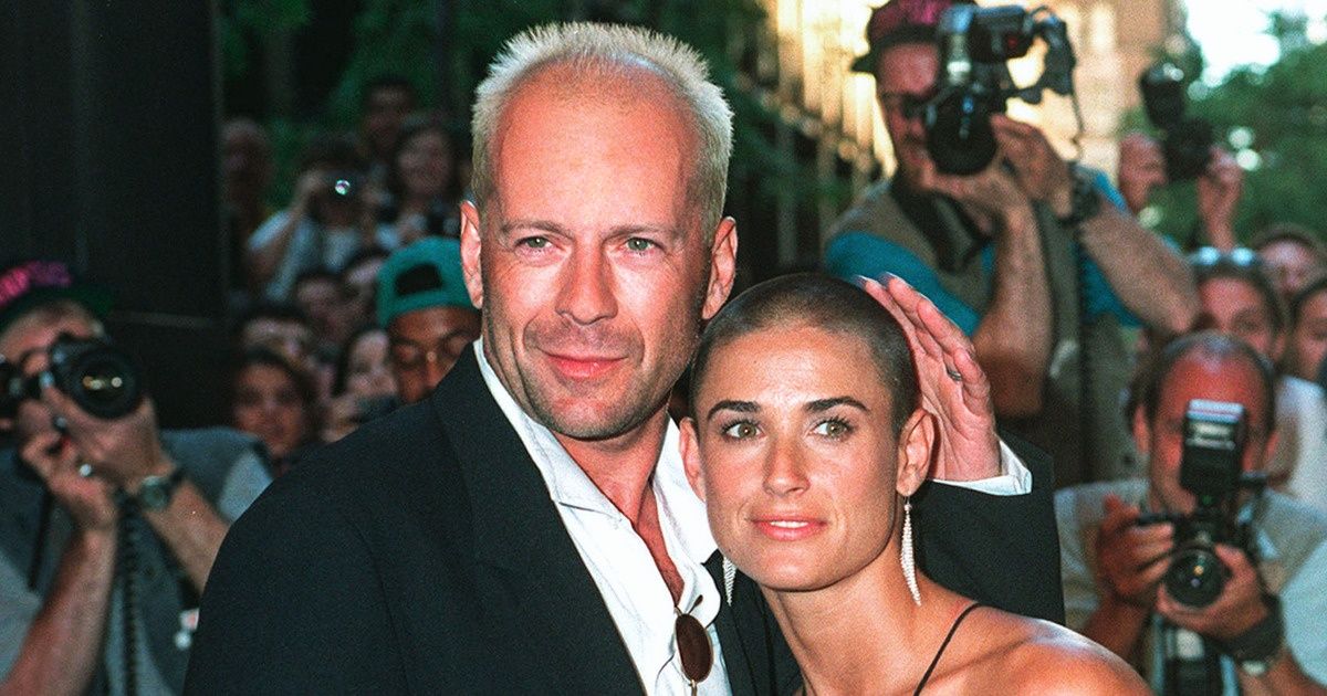 20+ Fotos dos anos 90 que mostram momentos raramente vistos dos famosos 20+ Fotos dos anos 90 que mostram momentos raramente vistos dos famosos