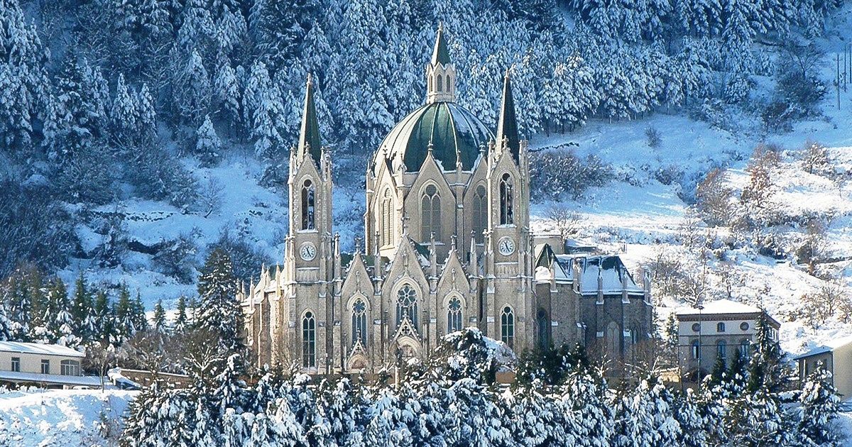 O castelo mágico na Itália que parece ter saído de um conto de fadas O castelo mágico na Itália que parece ter saído de um conto de fadas