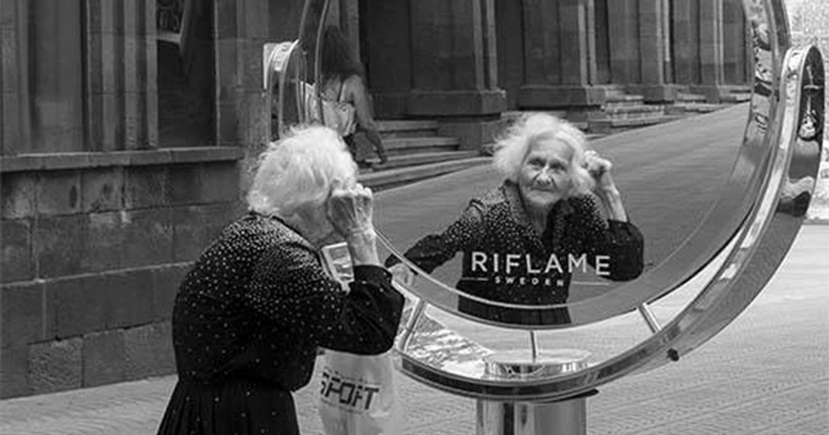 14 Fotos intensas que causaram uma verdadeira carga de emoções entre os usuários da Internet 14 Fotos intensas que causaram uma verdadeira carga de emoções entre os usuários da Internet