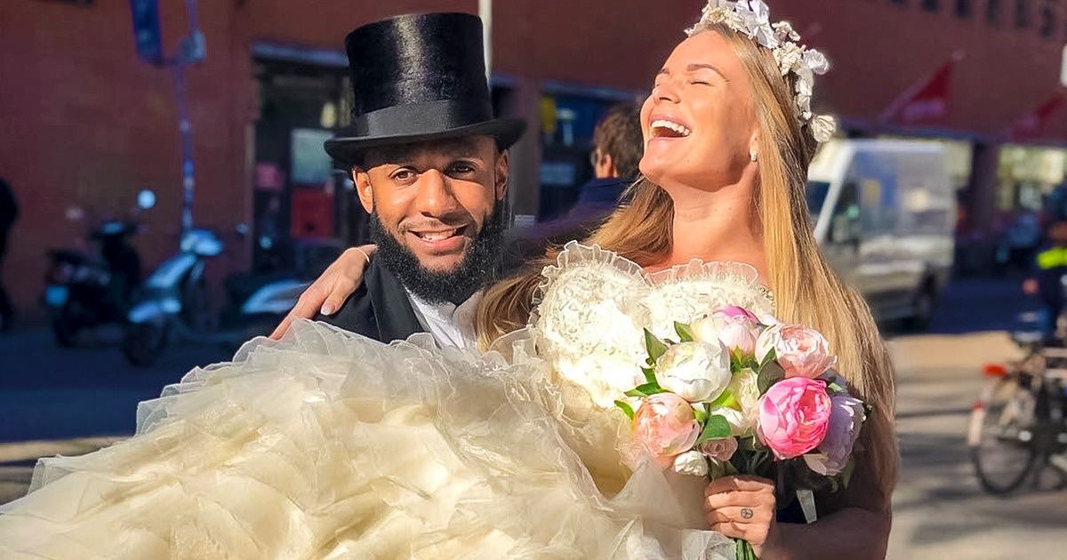 Em Amsterdã, turistas podem se casar com um holandês por um dia e percorrer a cidade em lua de mel