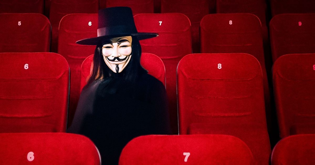 Por que algumas pessoas vão sozinhas ao cinema?
