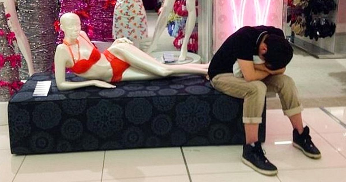 15 Fotos que mostram como os homens odeiam fazer compras 15 Fotos que mostram como os homens odeiam fazer compras