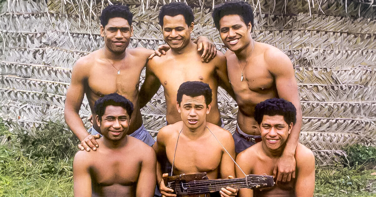 Grupo de seis adolescentes foi encontrado vivendo em uma ilha desabitada