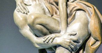 17 Esculturas sensuais que prendem a atenção