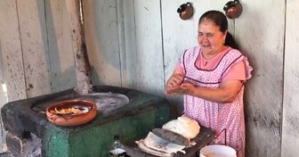 Senhora mexicana cria um canal de vídeos com suas melhores receitas e conquista o coração de milhares de pessoas