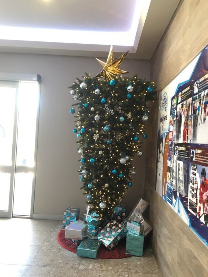 18 Árvores de Natal diferentonas que deram um toque criativo às festas de  fim de ano