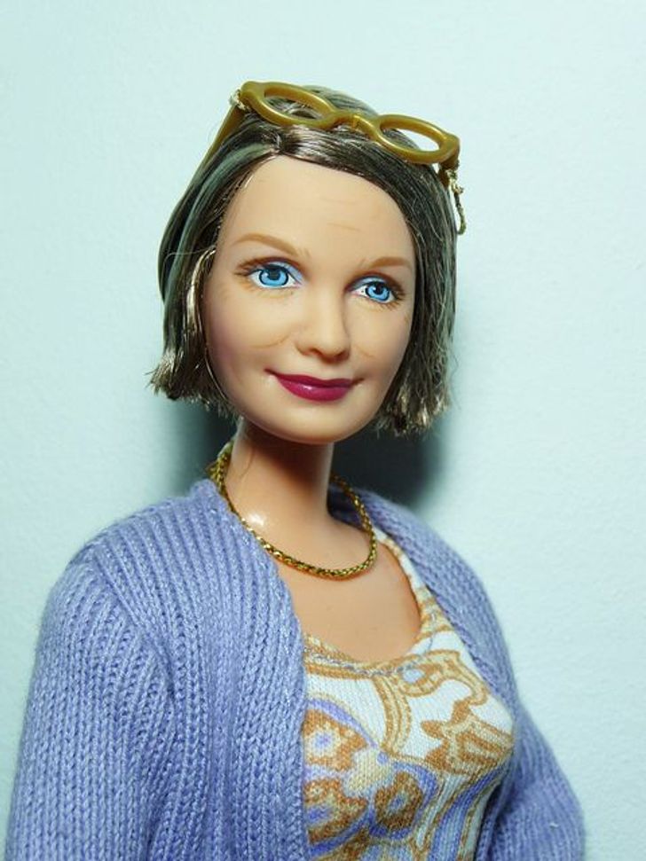 8 brinquedos Barbie bizarros e polêmicos que foram descontinuados pela  Mattel, Negócios