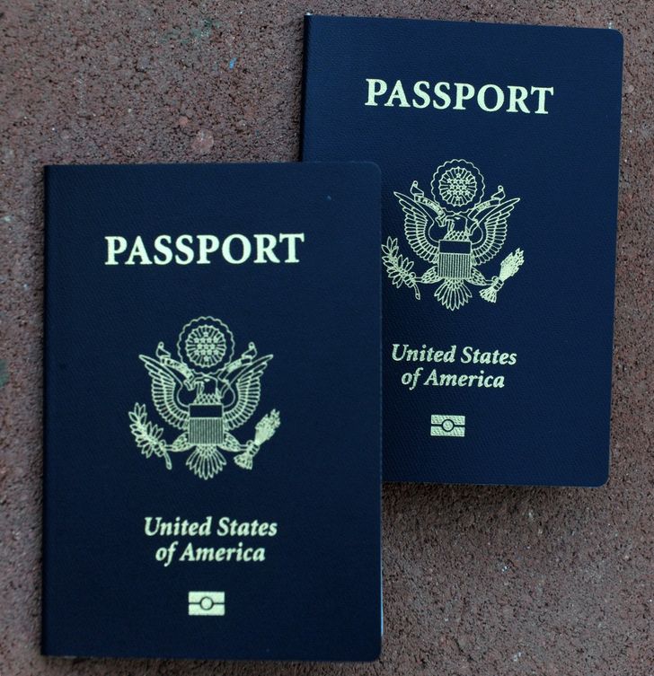 O que simbolizam as cores das capas dos passaportes